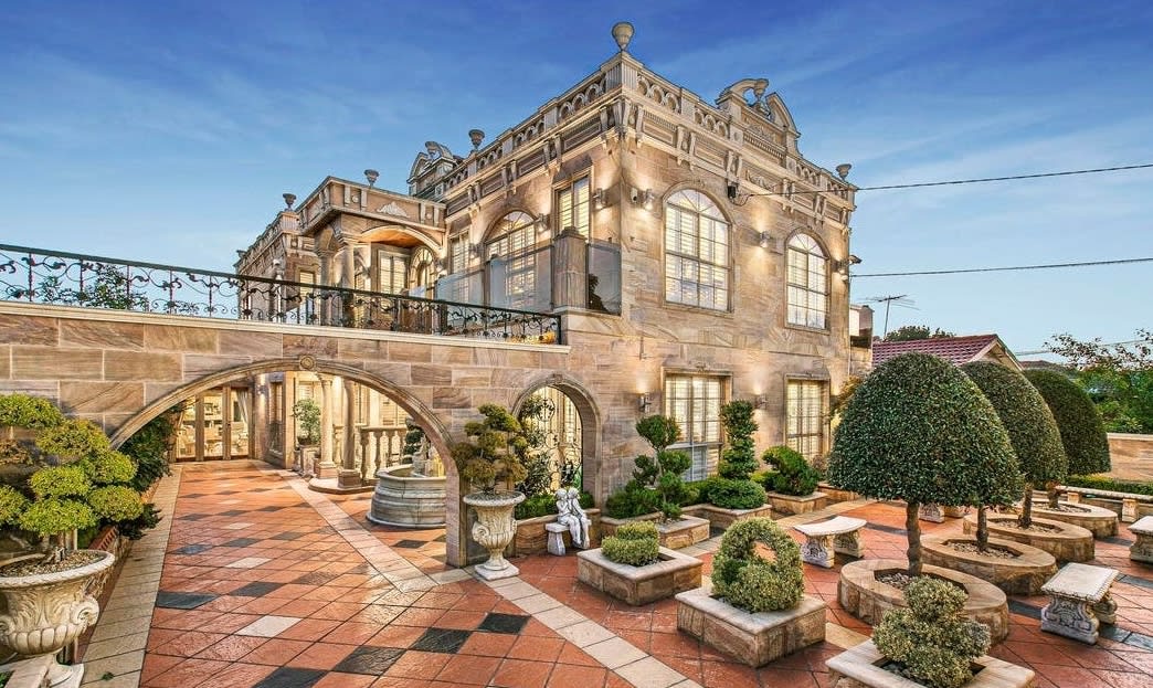 Homes for Sale Versailles
